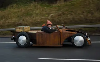 65621