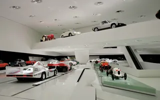 19306