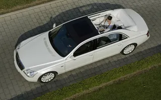 90773